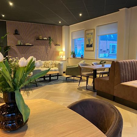 Hotel Emilia Kaatsheuvel ภายนอก รูปภาพ