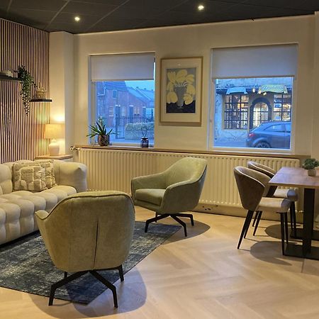 Hotel Emilia Kaatsheuvel ภายนอก รูปภาพ