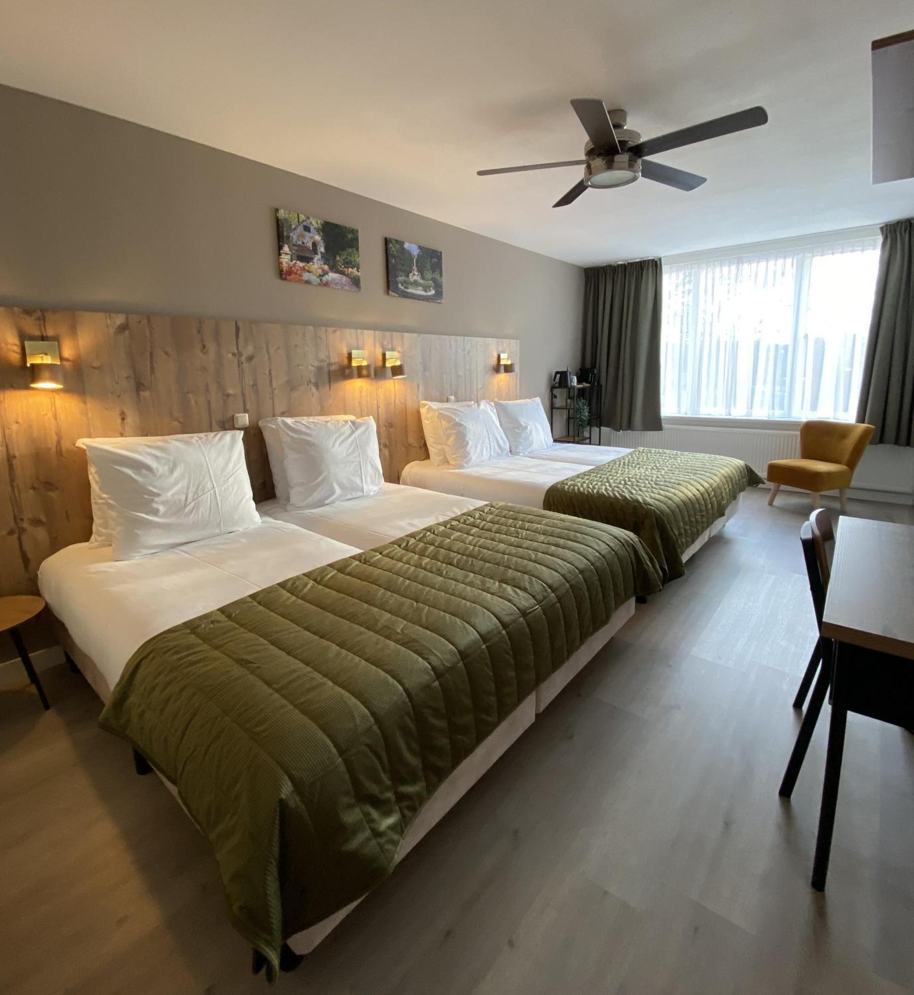 Hotel Emilia Kaatsheuvel ภายนอก รูปภาพ