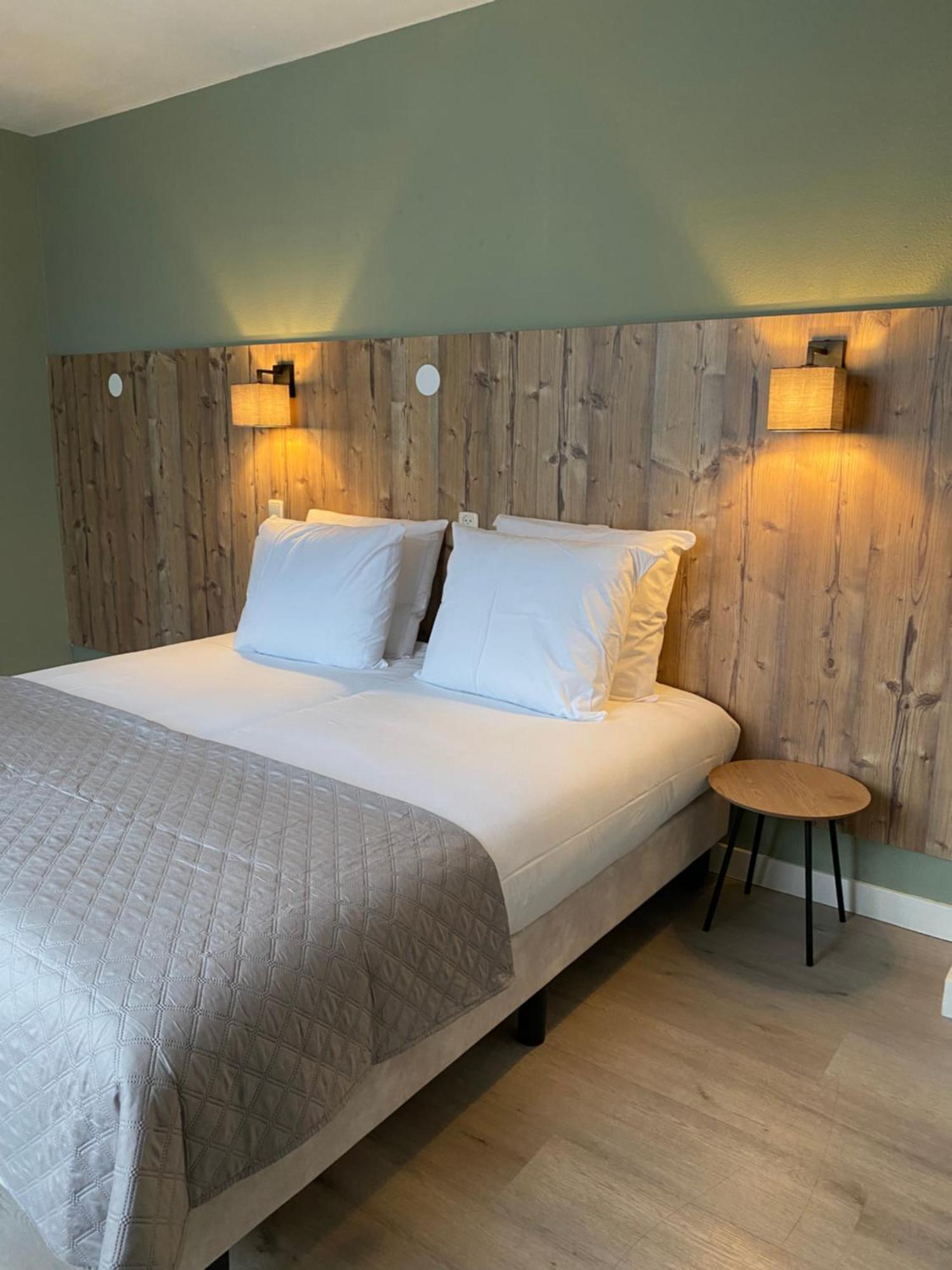 Hotel Emilia Kaatsheuvel ภายนอก รูปภาพ