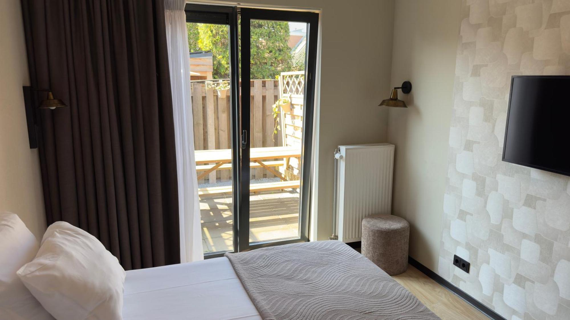 Hotel Emilia Kaatsheuvel ภายนอก รูปภาพ